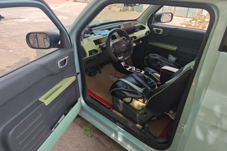 Used Geely Galaxy Panda 2023 Panda Mini 120km Cute Bear
