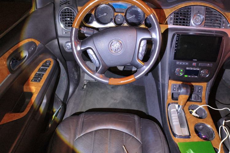 Used Buick Enclave 2010 3.6L Elite Edition
