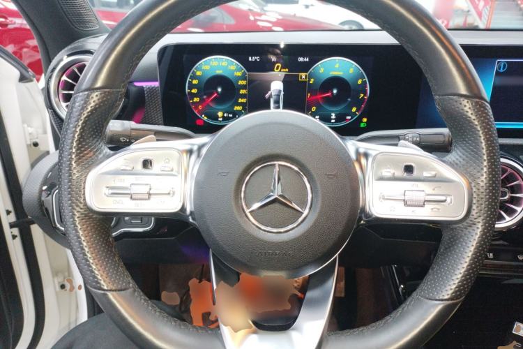 Used Mercedes-Benz A-Class 2022 Restyled A 200 L Sport Sedan Fashion Version
