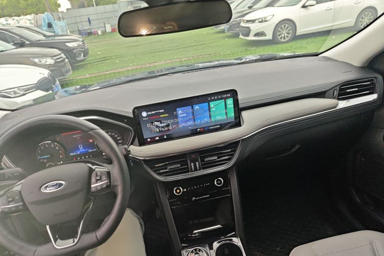 Used Ford Escape 2020 EcoBoost 245 Two-Wheel-Drive Titanium Edition
