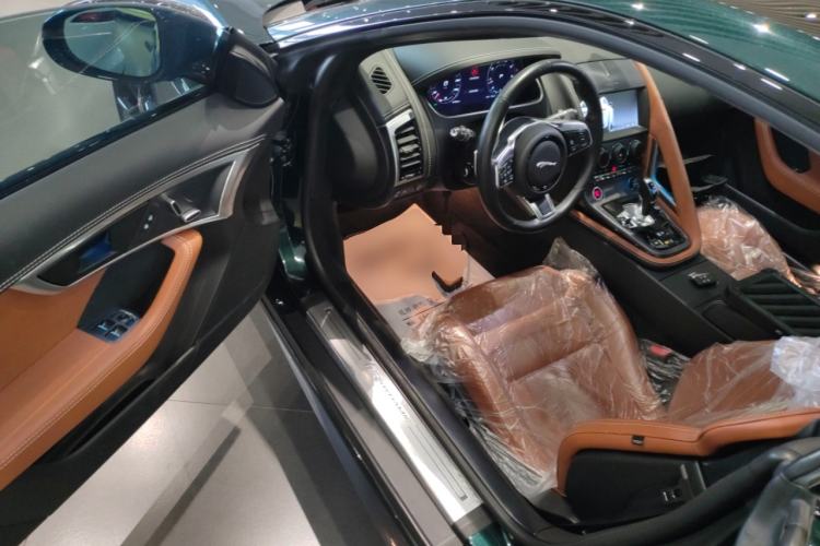 Used Jaguar F-TYPE 2021 P380 All-Wheel-Drive R-Dynamic Hardtop Version
