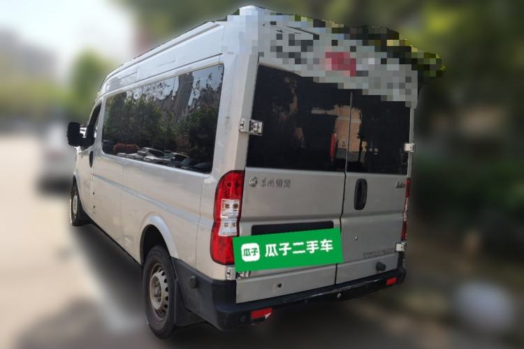 Used Dongfeng Yufeng 2023 V9+ 2.0T Manual Front-Wheel-Drive Multi-Function Mid-Roof Van with 7/8/9 Seats Rear Left 45 Deg