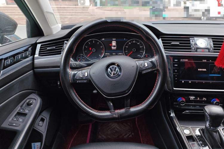 Used Volkswagen Phideon 2019 380TSI Two-Wheel Drive Business Edition China VI Standard
