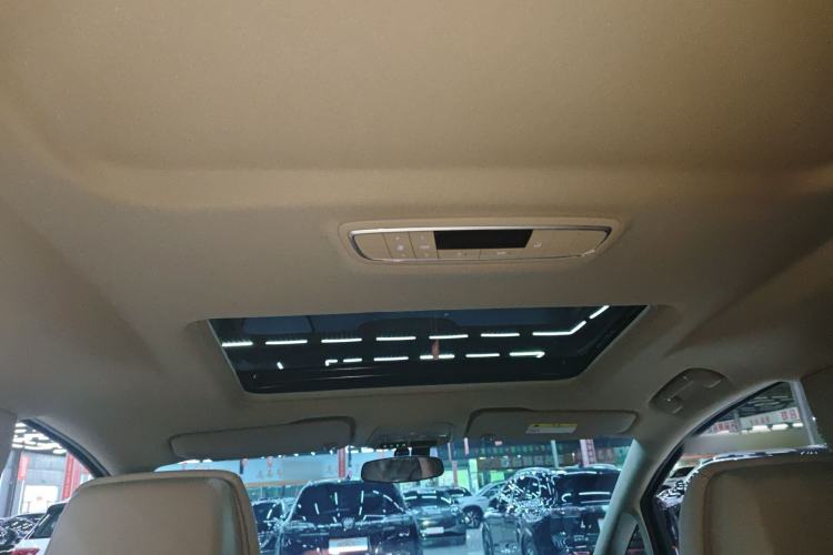 Used Buick GL8 2025 Model Land Executive Class First-Adoption Edition
