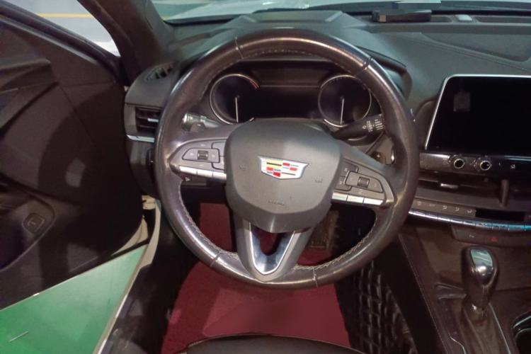 Used Cadillac CT4 2021 28T Fashion Edition Steering Wheel