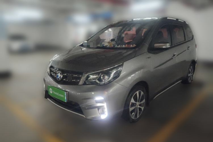 Used Venucia M50V 2017 1.6L XL CVT Luxury Edition