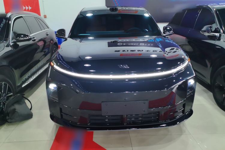 Used Li Auto L6 2025 Pro Smart Refresh Edition Front