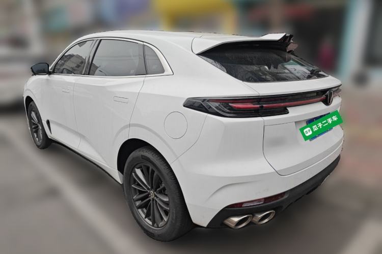 Used Changan UNI-K 2024 2.0T Two-Wheel Drive YueShang Trim
