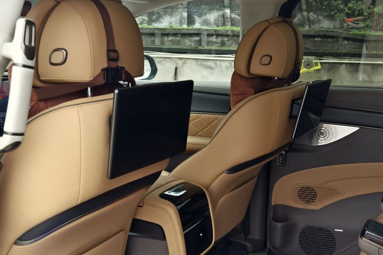 Used Denza D9 2022 DM-i 970 Four-Wheel Drive Flagship Model