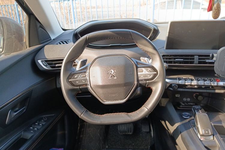 Used Peugeot 5008 2017 380THP 7-Seater Elite Edition
