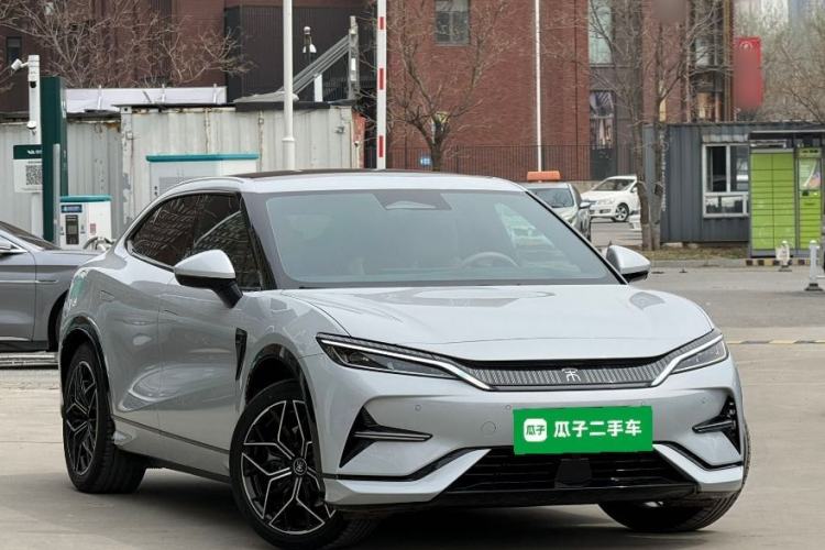 Used BYD Song L EV 2024 662 km Excellence Version Front Right 45 Deg