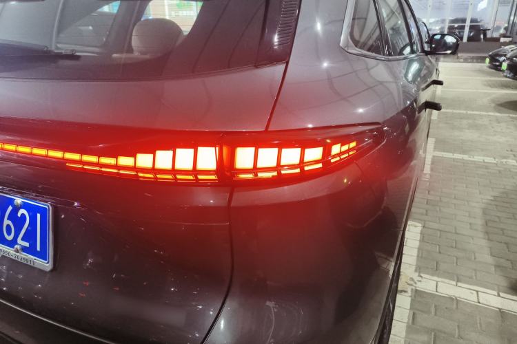 Used CHANGAN CS75 PLUS 2025 4th Generation 1.5T New Blue Whale Smart Luxury Edition Exterior 3