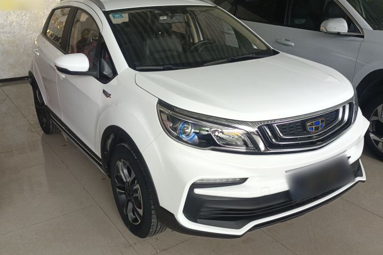 Used Geely Auto Vision X3 2019 Upgraded Model 1.5L Manual Elite Version Front Right 45 Deg