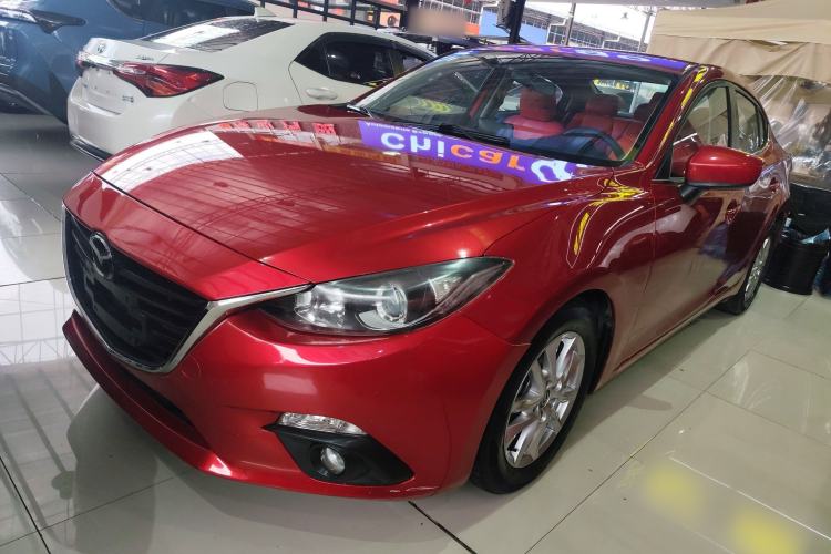 Used Mazda 3 Axela 2016 Sedan 1.5L Automatic Luxury Model
