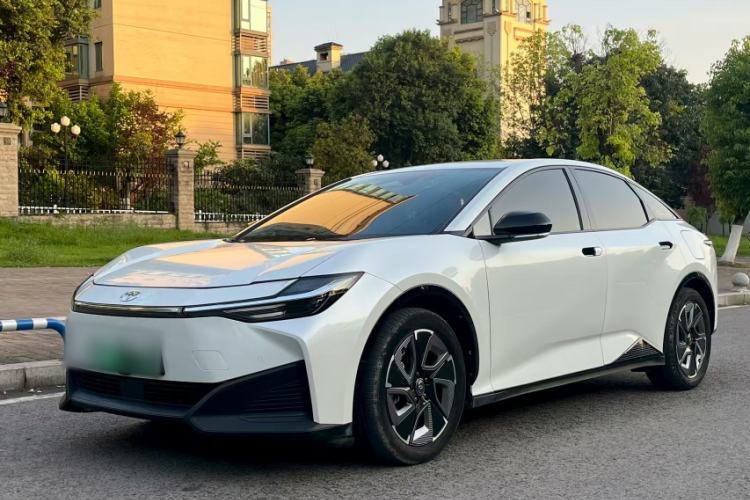 Used Toyota bZ3 2024 517 km Elite PRO