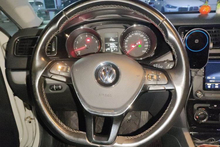 Used Volkswagen Sagitar 2018 1.6L Automatic Comfort Model Steering Wheel