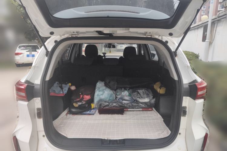 Used JETOUR X70 2020 1.5T Manual Comfort Edition 7-Seater Trunk