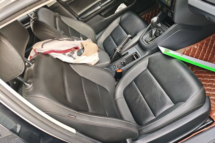 Used Volkswagen Sagitar 2015 1.6L Automatic Comfort Model