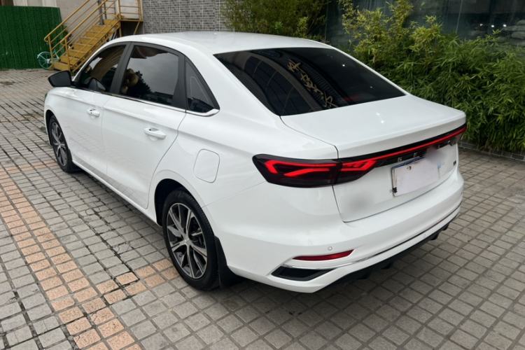 Used Geely Auto Emgrand 2022 4th Generation 1.5L CVT Flagship Model Exterior 1