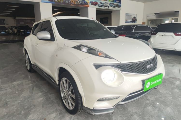 Used Infiniti ESQ 2014 1.6L Spontaneous Edition Front Right 45 Deg