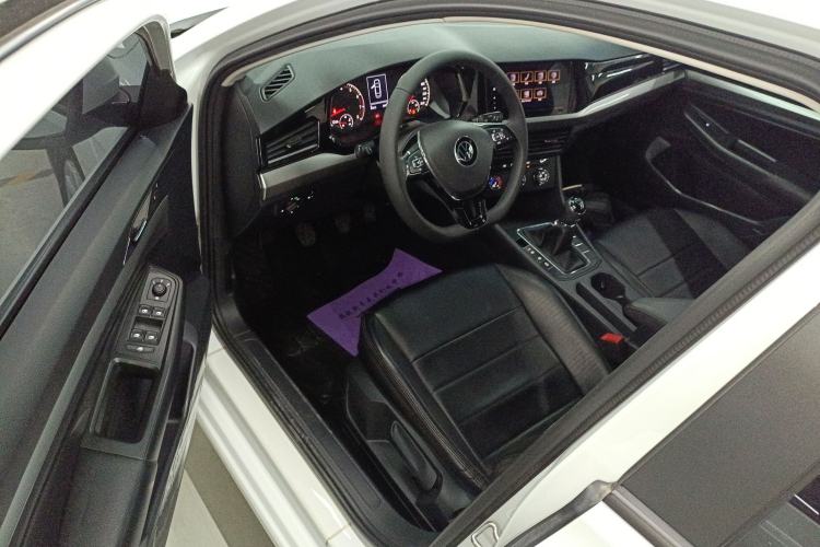 Used Volkswagen Bora 2021 1.5L Manual Fashion Smart Connect Edition Driver Seat