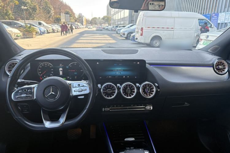 Used Mercedes-Benz EQA 2022 EQA 300 4MATIC Launch Edition
