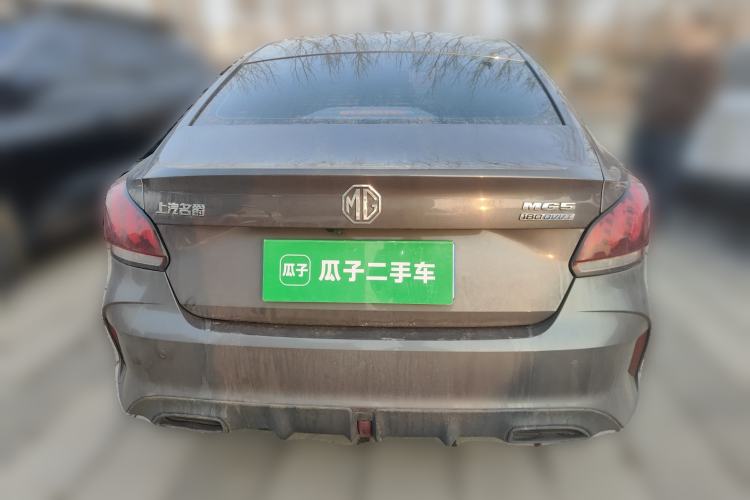 Used MG 5 2021 180 DVVT CVT Youthful Style Edition
