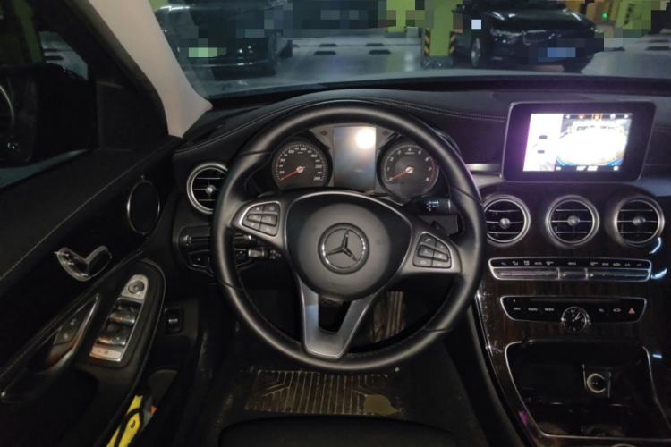 Used Mercedes-Benz C-Class 2017 Facelifted C 180 L Stylish Edition Steering Wheel