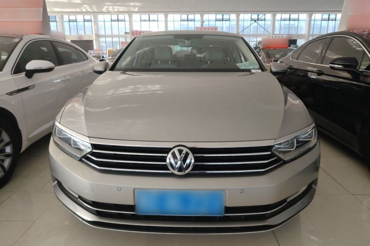 Used Volkswagen Magotan 2017 330TSI DSG Luxury Model