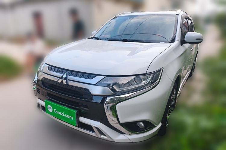 Used Mitsubishi Outlander 2021 2.0L Two-Wheel Drive Comfort Edition 7 Seats