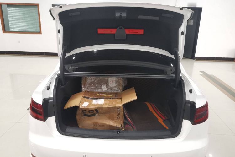 Used Audi A4L 2019 40 TFSI Ambition China VI
