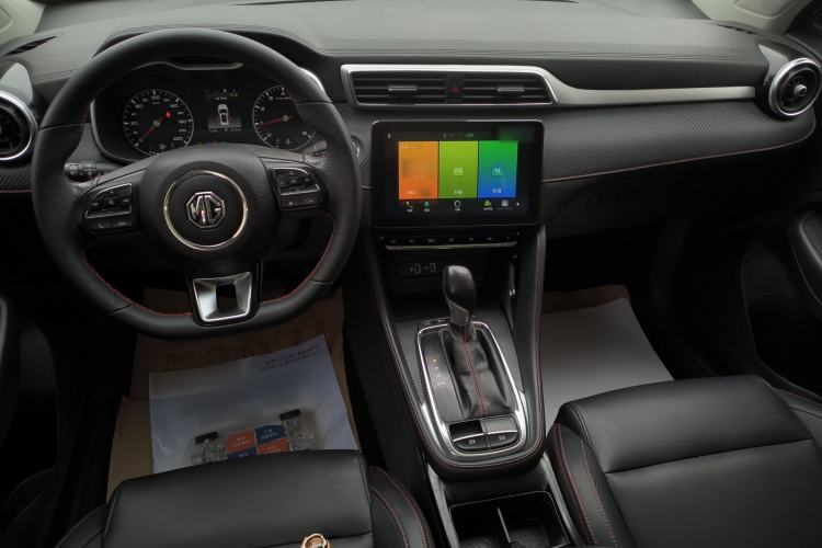 Used MG ZS 2020 180 DVVT Automatic Plus L2+ Center Console