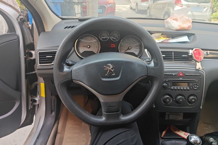 Used Peugeot 308 2012 1.6L Manual YouShang Edition
