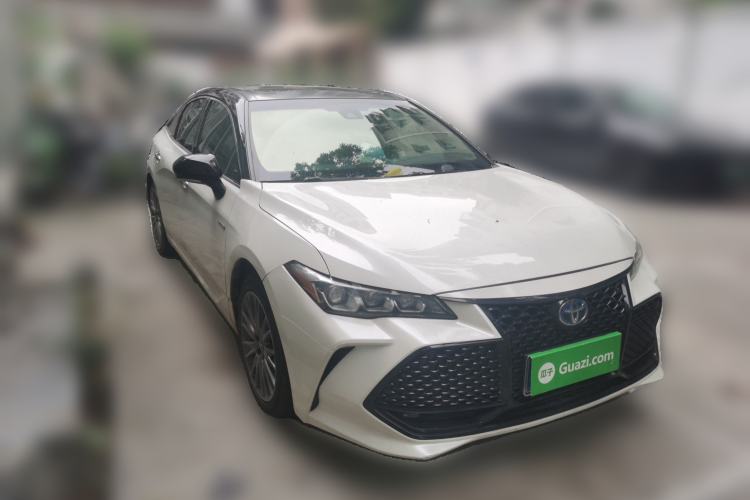 Used Toyota Avalon 2019 Dual-Engine 2.5L Luxury Edition China VI Standard
