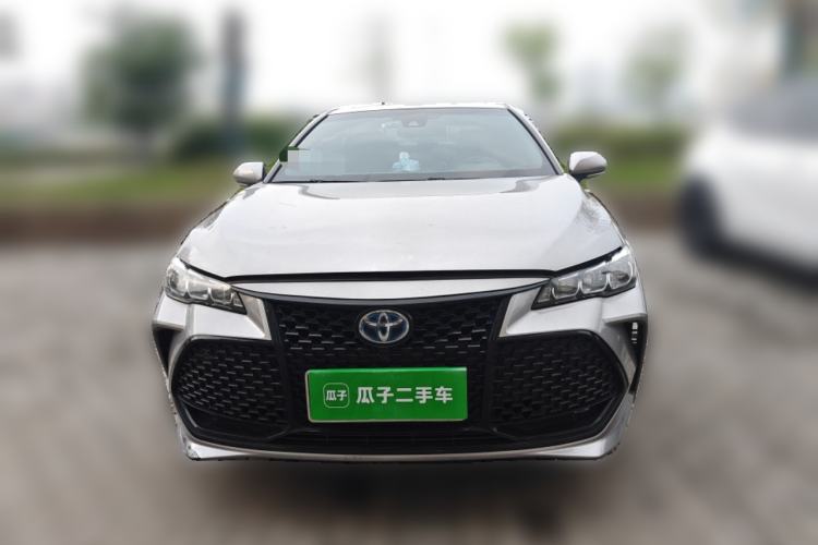 Used Toyota Avalon 2019 Dual-Engine 2.5L Luxury Edition China VI Standard
