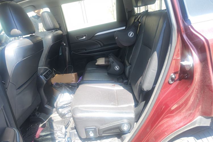 Used Toyota Highlander 2017 2.0T Four-Wheel Drive Luxury Edition 7 Seats