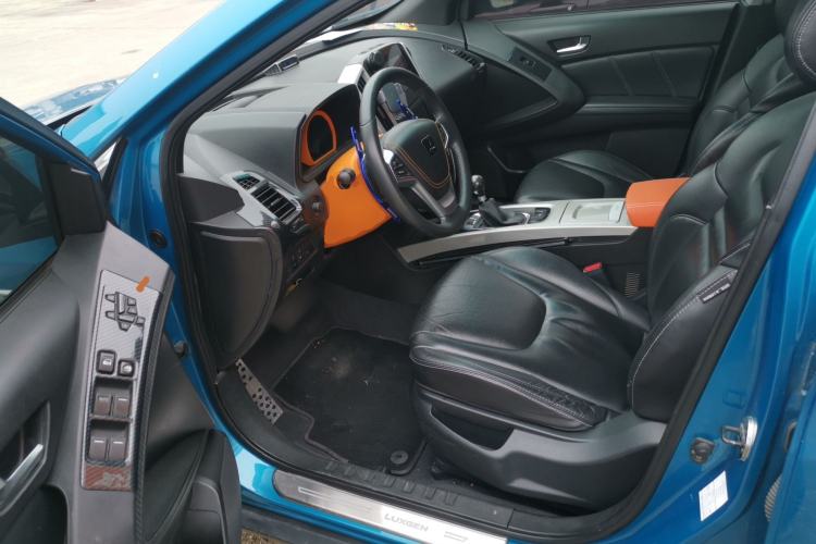 Used Luxgen U6 SUV 2017 1.8T Fashion-Upgraded Model Driver Seat