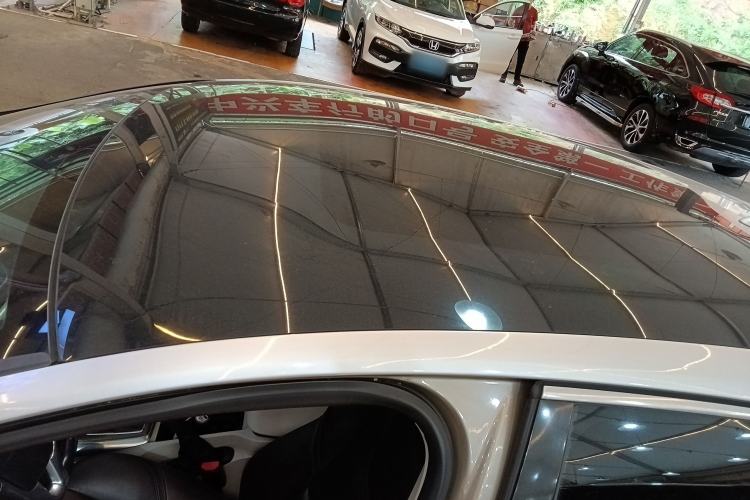 Used Volvo V40 2015 1.6T Zhiyi Edition Roof