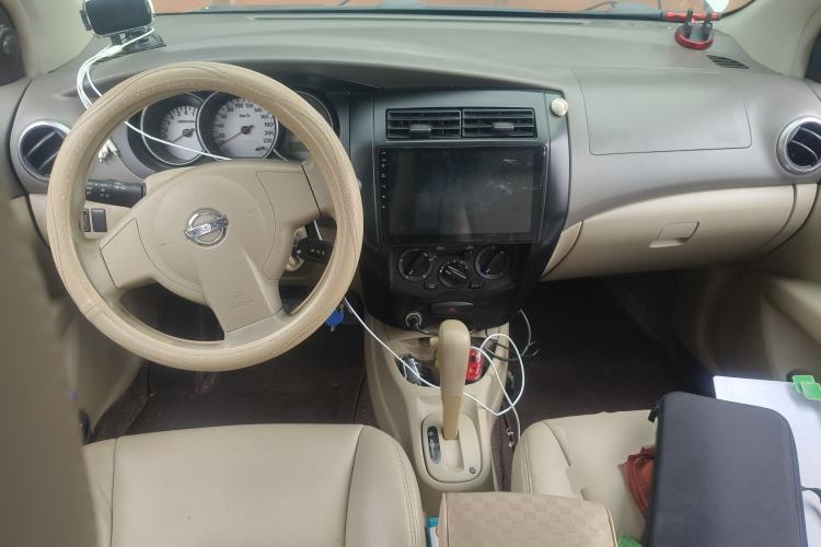 Used Nissan Livina 2010 Jingyue Edition 1.6L Automatic Supercharged Model