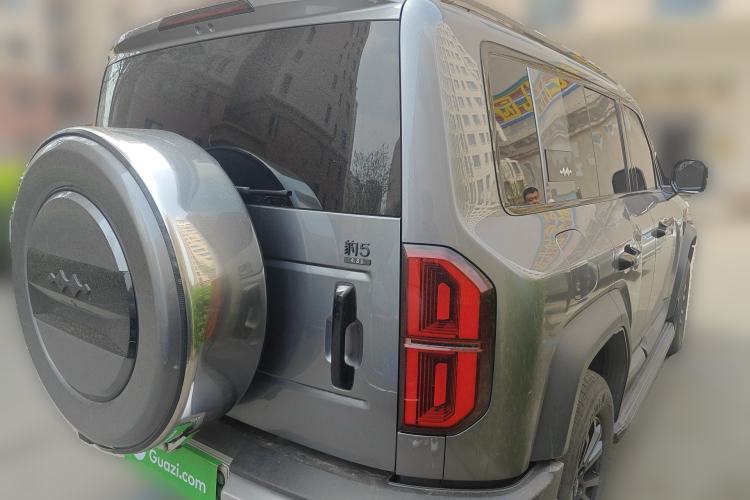 Used Formula Leopard 5 2023 Navigator Edition