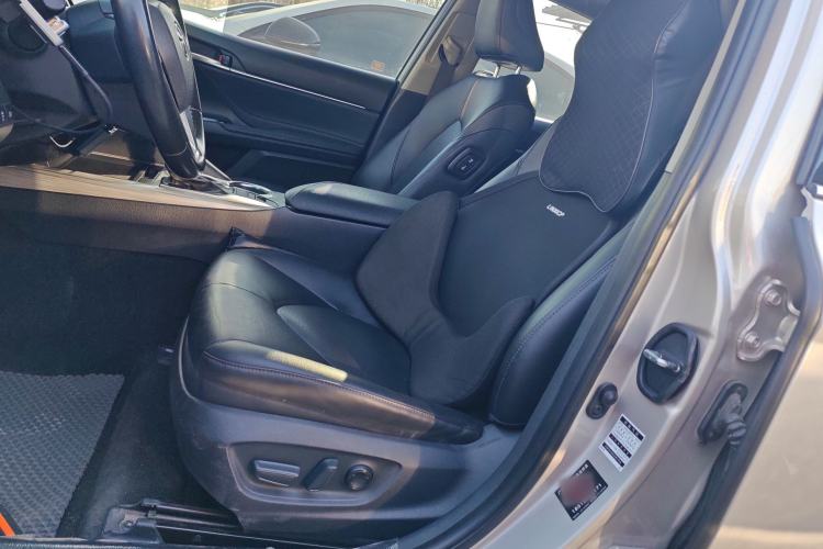 Used Toyota Camry 2019 Revised Version Dual-Engine 2.5 HG Luxury Edition