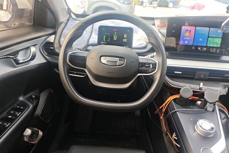 Used Geometry A 2024 500KM Travel Edition Steering Wheel