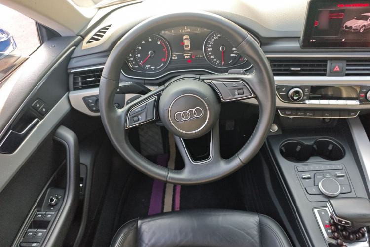 Used Audi A5 2017 Sportback 45 TFSI Fashion Model Steering Wheel