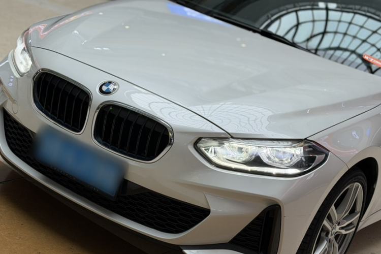 Used BMW 1 Series 2019 120i Leading Model M Sport Package Exterior 3