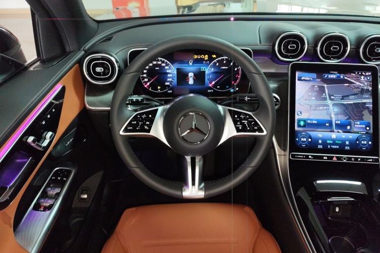 Used Mercedes-Benz GLC 2024 GLC 260 L 4MATIC Dynamic Edition 5-seater Steering Wheel