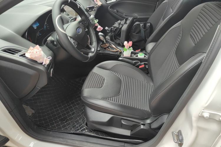 Used Ford Focus 2018 Hatchback Classic EcoBoost 180 Automatic Elite Model
