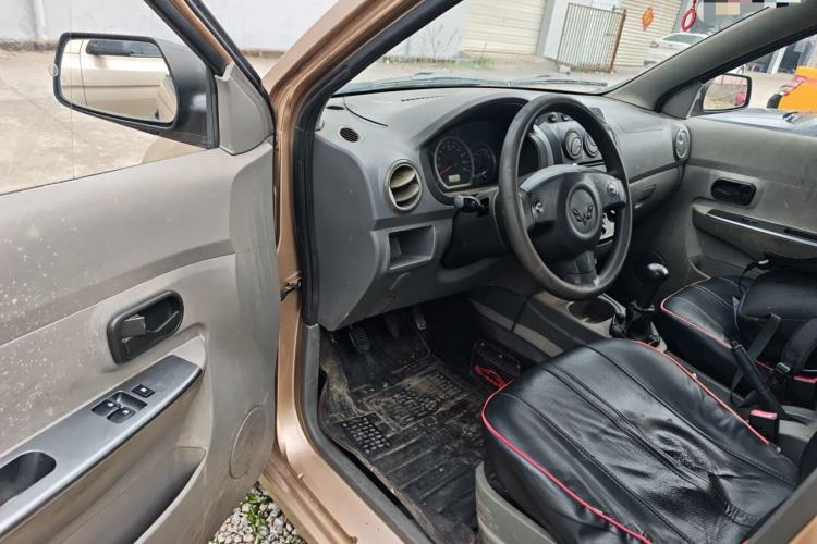 Used Wuling Hongguang 2014 1.2L Base Model China IV Driver Seat