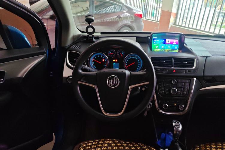 Used Buick Encore 2015 1.4T Automatic Two-Wheel Drive Urban Elite Version
