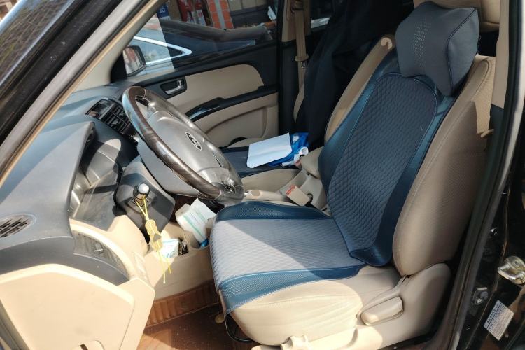 Used Kia Sportage 2013 2.0L Manual Two-Wheel Drive GL Trim Left Front Seat