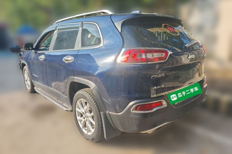 Used Jeep Cherokee 2016 2.0L Superior Edition